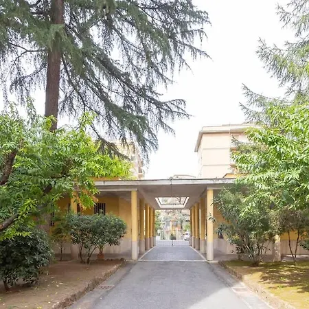 Appartamento Nuovo Ben Collegato Con Il Centro Roma