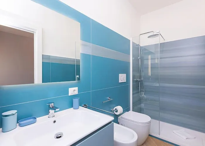 Nuovo Ben Collegato Con Il Centro شقة *