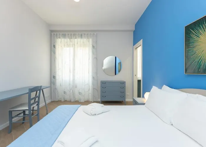 Nuovo Ben Collegato Con Il Centro شقة روما